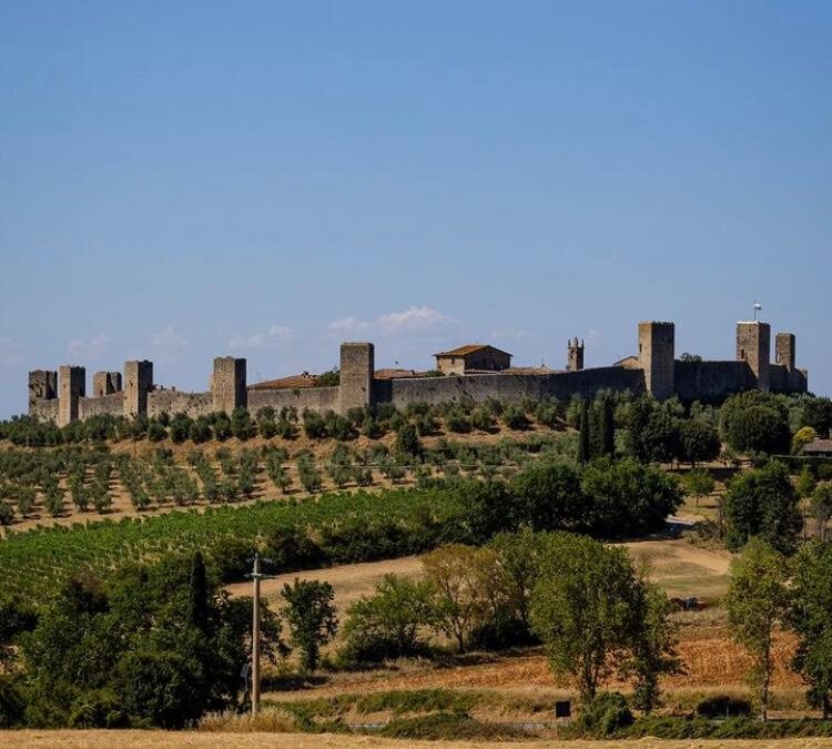 Exploring Monteriggioni: A Tuscan Gem