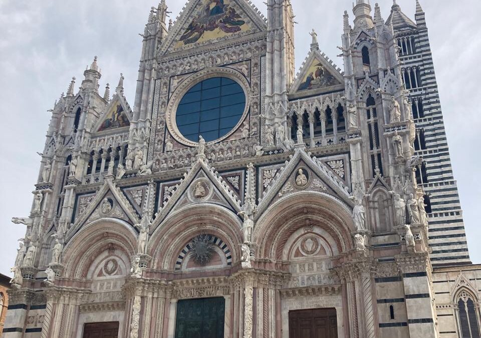 Siena’s Charm: A Day Exploring Piazza del Campo & More